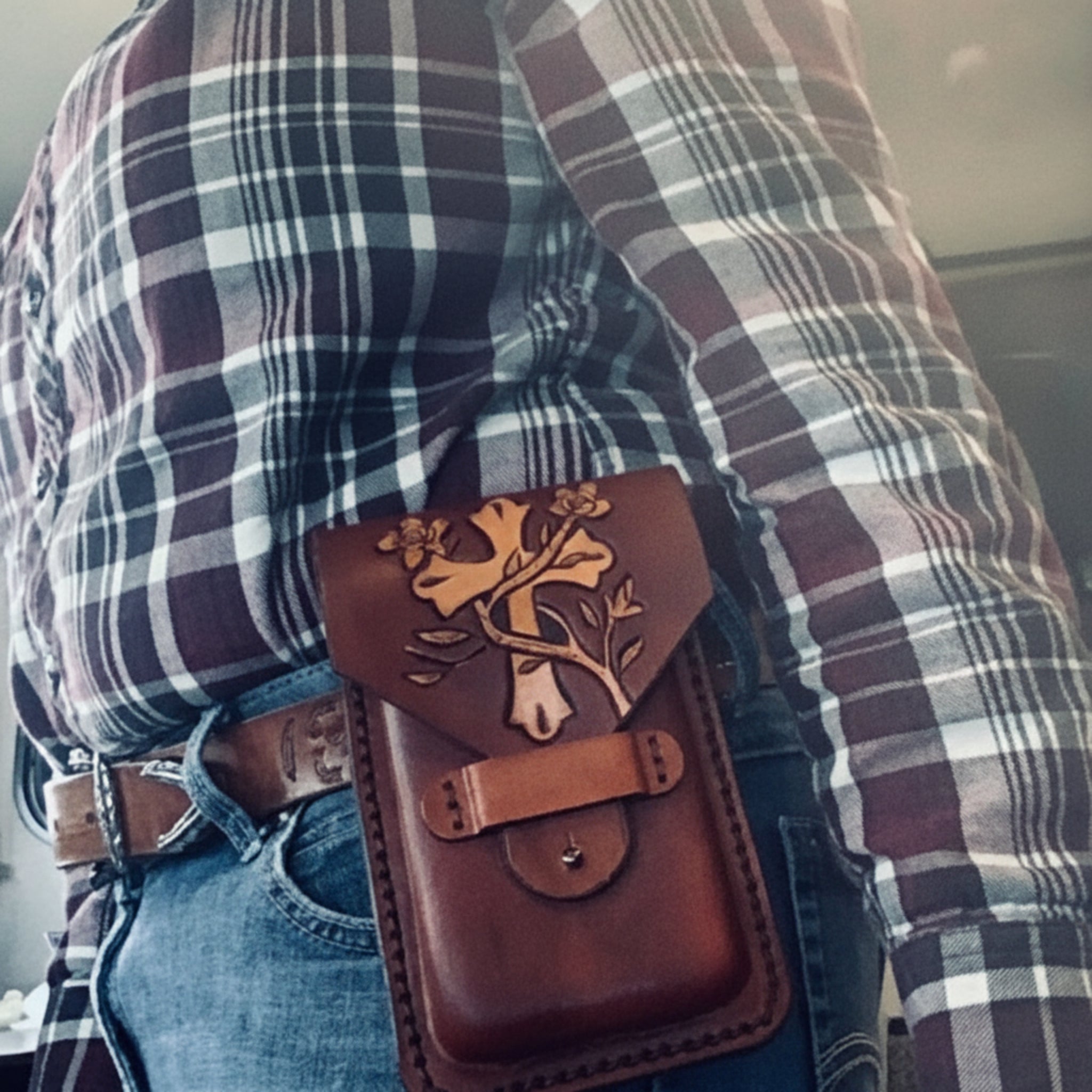 Western Leather Phone Holder, Hand - tooled Cross and Vine | Mahogany