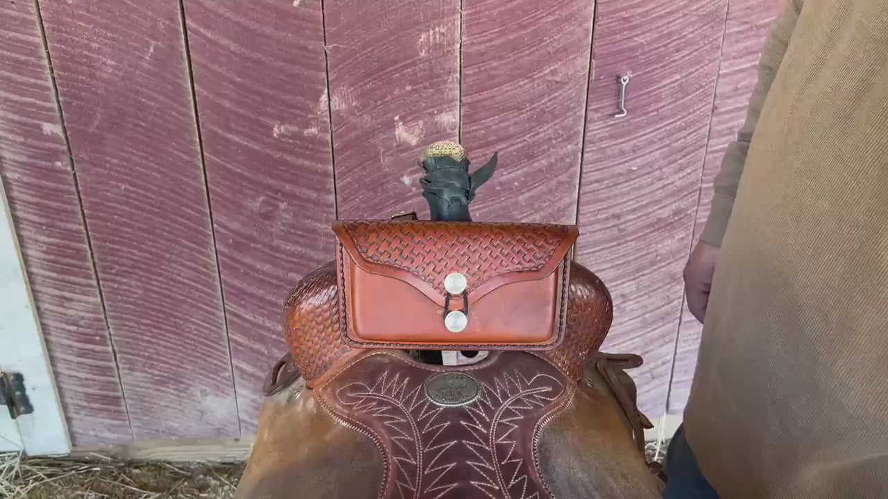 Pommel Bag for Western Saddle - Basketweave Pattern - Mahogany